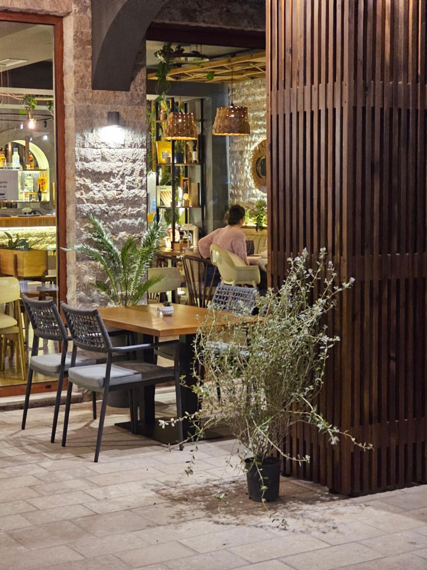 Lacasa Apartments & Restaurant Ulcinj Exteriör bild